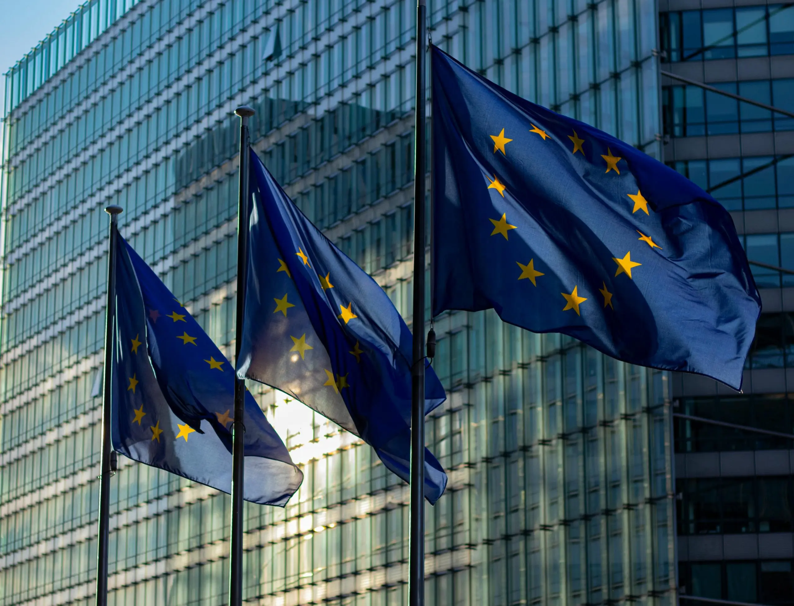 Η Ευρώπη περνά στην αντεπίθεση - Πώς σχεδιάζει να τονώσει τις νέες επενδύσεις