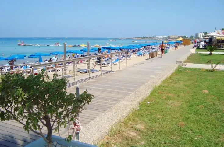 Πότε αρχίζει η ανάπλαση του παραλιακού πεζόδρομου του Πρωταρά 