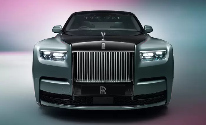 Ρεκόρ πωλήσεων για την Rolls-Royce το 2022