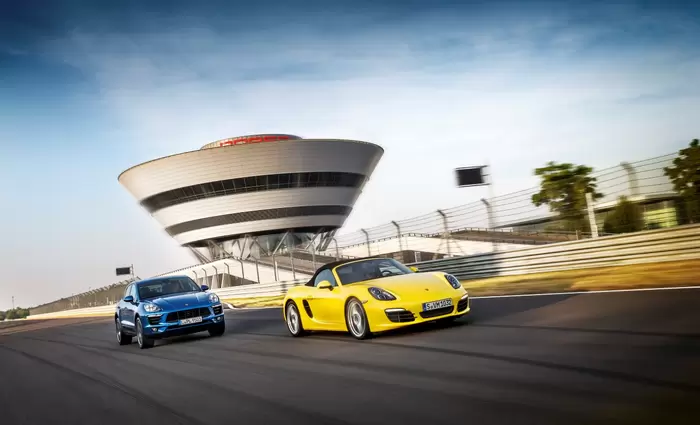 Porsche: €9.656 μπόνους στους εργαζόμενους της