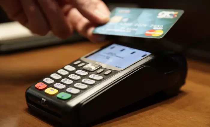 Πρόστιμο €4.000 σε επιχειρήσεις που δεν δέχονται πληρωμές με κάρτες