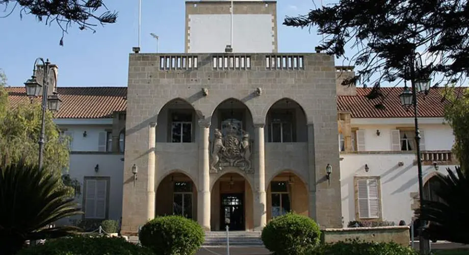 Συνεδριάζει εκτάκτως το Υπουργικό με αποκλειστικό θέμα την παιδεία 