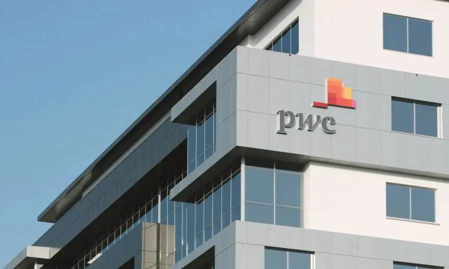Επενδύει στην ψηφιακή γνώση η PwC