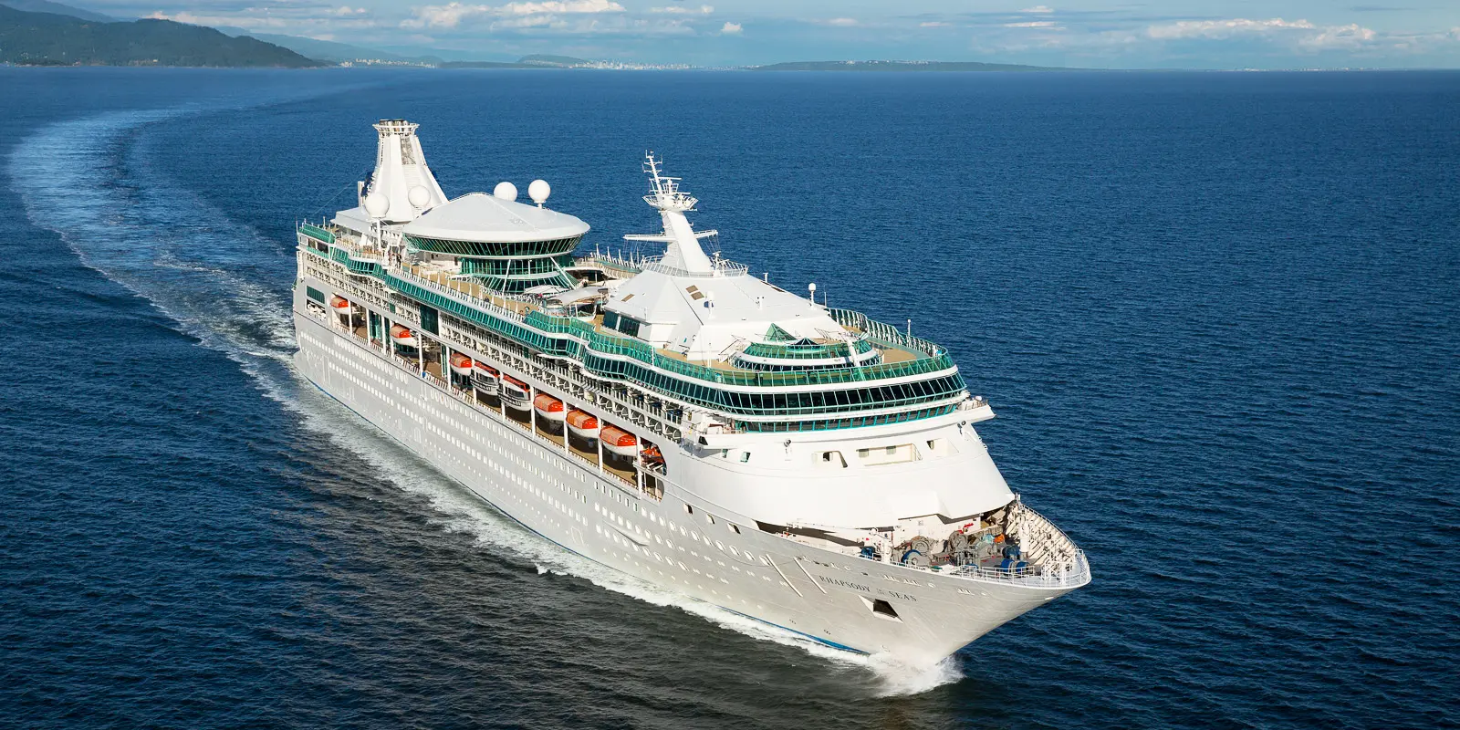 Στην Αγία Νάπα με 3000 επιβάτες το Rhapsody of the Seas
