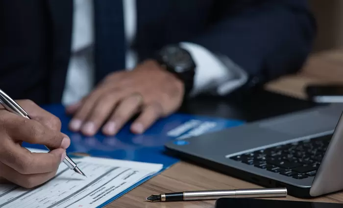 Περσιάνης: Η φήμη λόγω κυρώσεων επηρεάζει την προσέλκυση επενδυτών