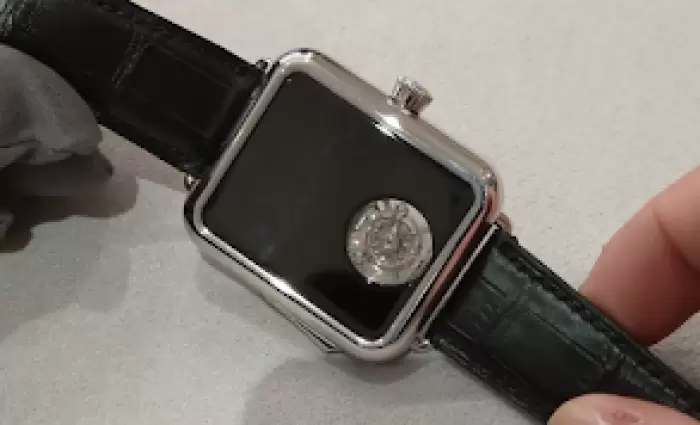 Ρολόι στοιχίζει 300.000 ευρώ και δεν δείχνει την ώρα