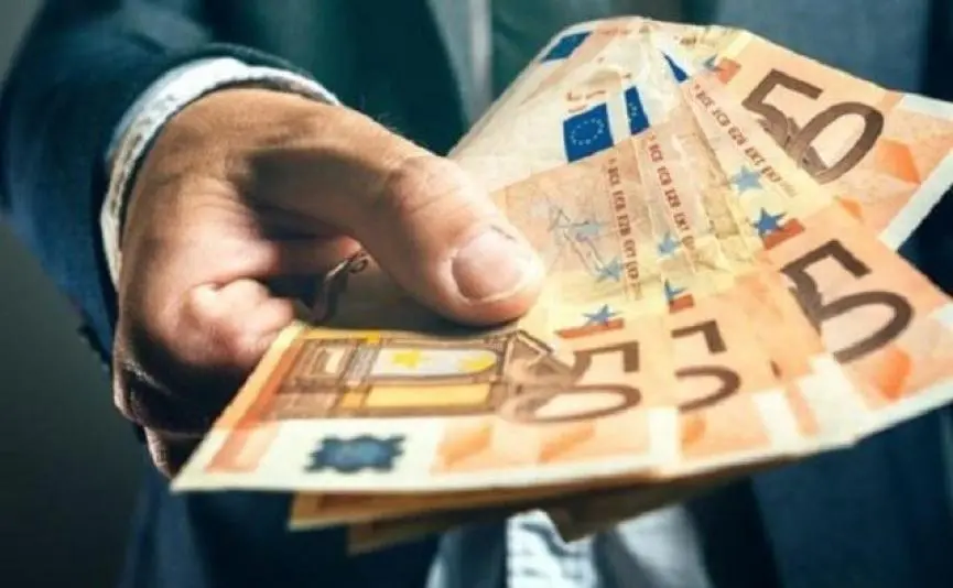 Ανεβαίνουν οι κατώτατοι στα ξενοδοχεία – Αποφάσεις Υπουργικού και για ξένους εργάτες