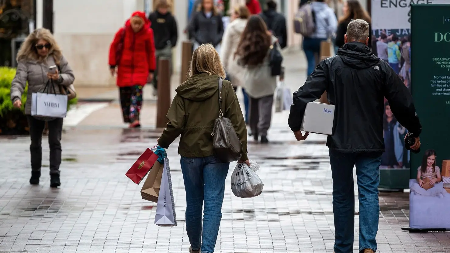 Χαμηλότερες των προσδοκιών οι λιανικές πωλήσεις στις ΗΠΑ