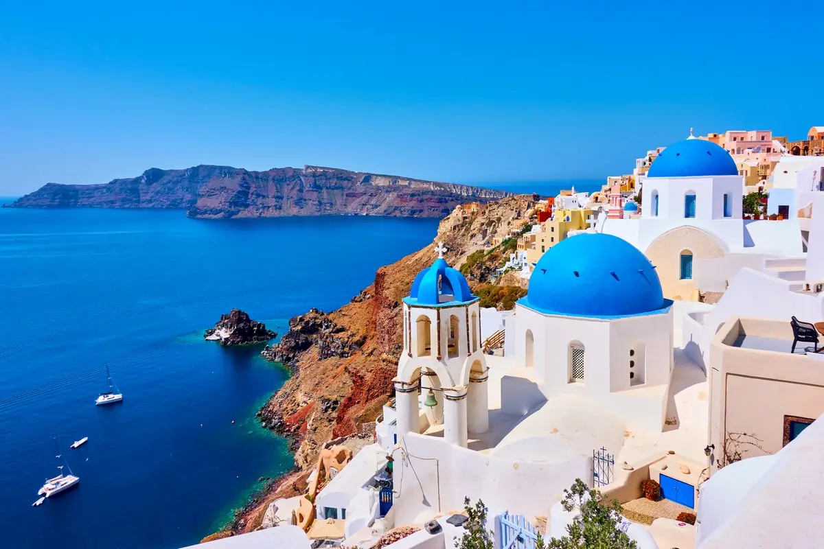 Tα 15 ελληνικά νησιά που προτείνουν για το 2024 οι βρετανικοί Times