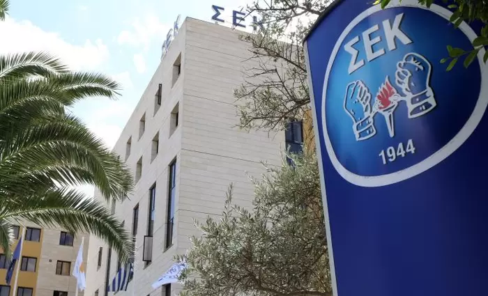 ΣΕΚ: Φθίνει η παραγωγικότητα