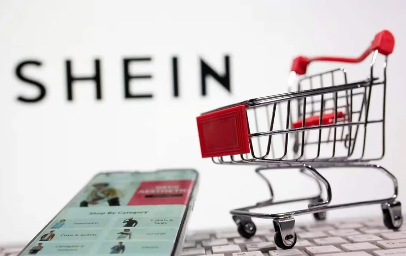 Shein: Η «βασίλισσα» της γρήγορης μόδας σε δοκιμασία