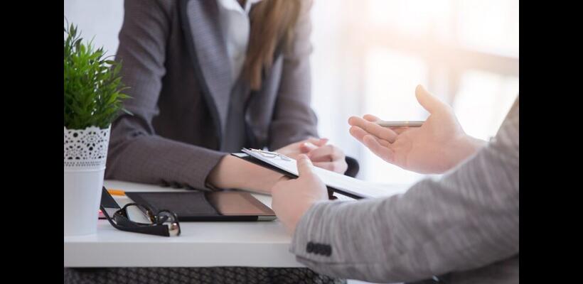 Ψάχνετε για δουλειά; Αυτά τα 4 χαρακτηριστικά ξεχωρίζουν τους επιτυχημένους υποψήφιους