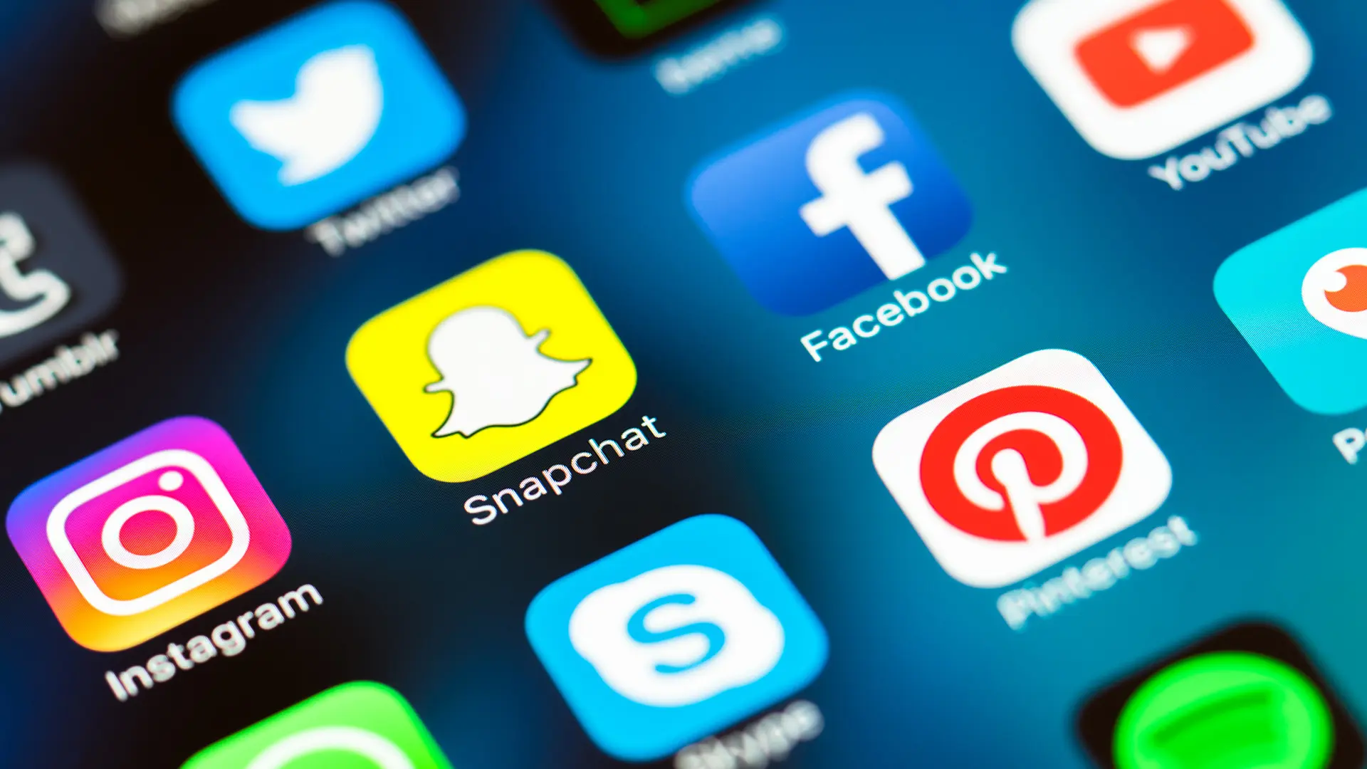 Έρευνα: 4 στους 10 χρήστες εγκαταλείπουν τα social media