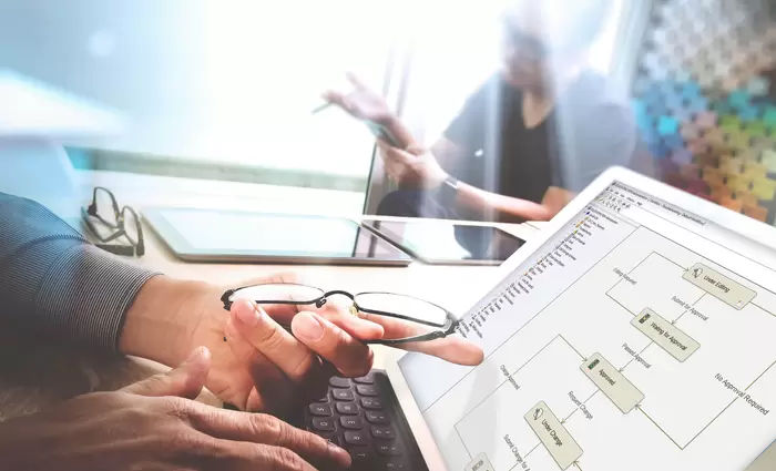 Εκσυγχρονισμός και αναβάθμιση των δημοσίων υπηρεσιών