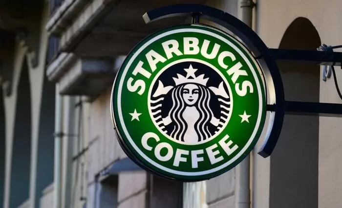 Άνοιξαν τα πρώτα Starbucks στην Ιταλία - Αντιδράσεις και επιφυλάξεις