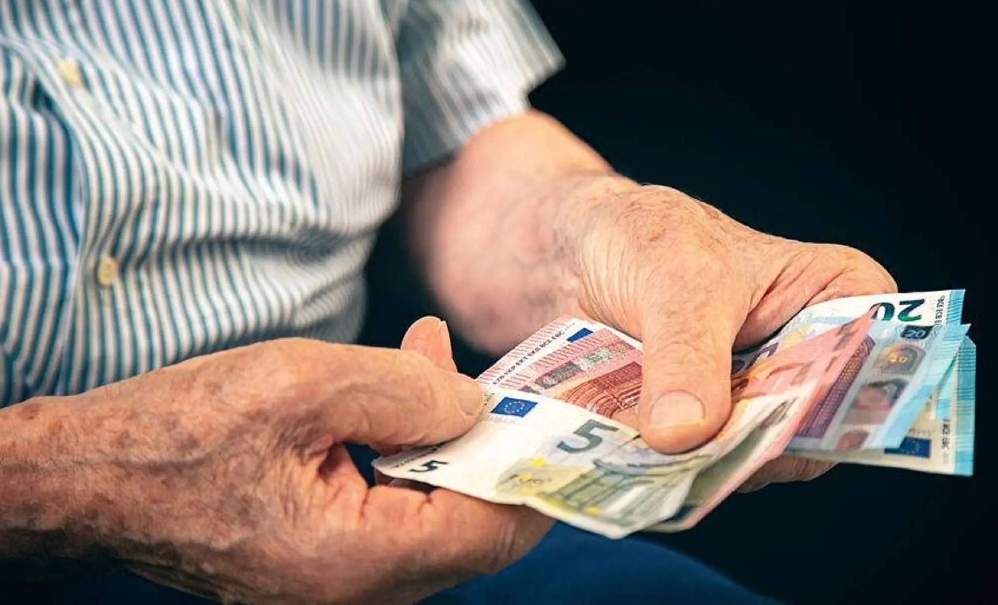 Προθεσμία μέχρι 15 Δεκεμβρίου βάζουν στην Ανθούση οι χαμηλοσυνταξιούχοι