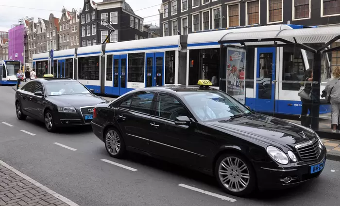 Το Άμστερνταμ πατάει φρένο σε βενζινοκίνητα και diesel οχήματα