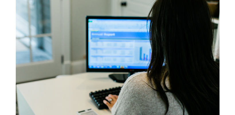 Απρίλιο ξεκινά η τηλεργασία στη Δημόσια Υπηρεσία – Τι μένει να διευκρινιστεί