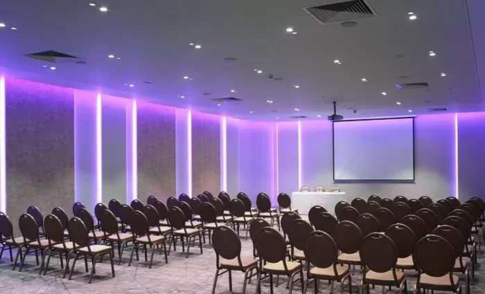 Επαγγελματικός τουρισμός στα ξενοδοχεία της Louis Hotels