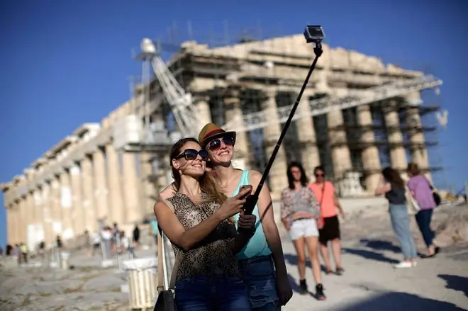 Ελλάδα: Άγγιξαν τα 21 δισ. ευρώ οι τουριστικές εισπράξεις το 10μηνο