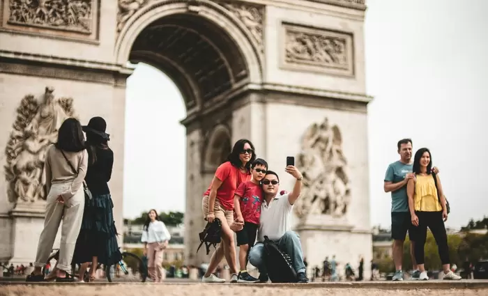 Γιατί η Ευρώπη φέτος θα βασιστεί στους Κινέζους τουρίστες