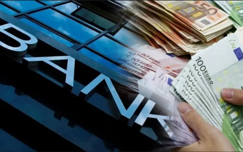 Μείωση €5,5 δισ. στα δάνεια των τραπεζών