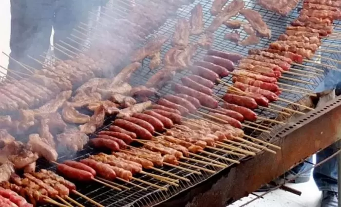 Τσικνοπέμπτη: Οι τιμές στα κρέατα θα κυμανθούν στα ίδια επίπεδα με πέρυσι