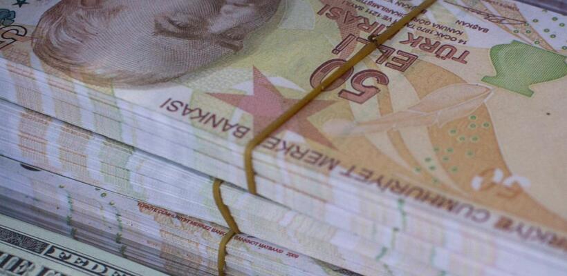 Καταρρέει η τουρκική λίρα