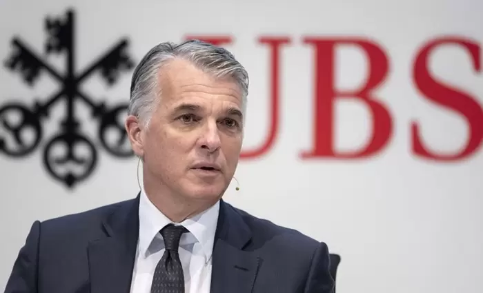 Προειδοποιήσεις Ερμότι (UBS): Δασμοί και γεωπολιτική θα κλονίσουν τις αγορές