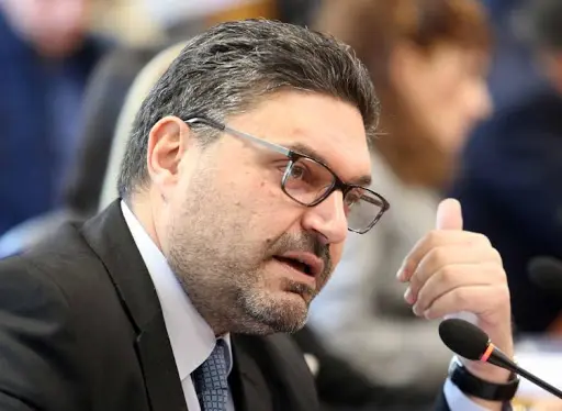 ΥΠΟΙΚ: Η πρόταση του ΔΗΚΟ δύναται να εκτροχιάσει τα δημόσια οικονομικά