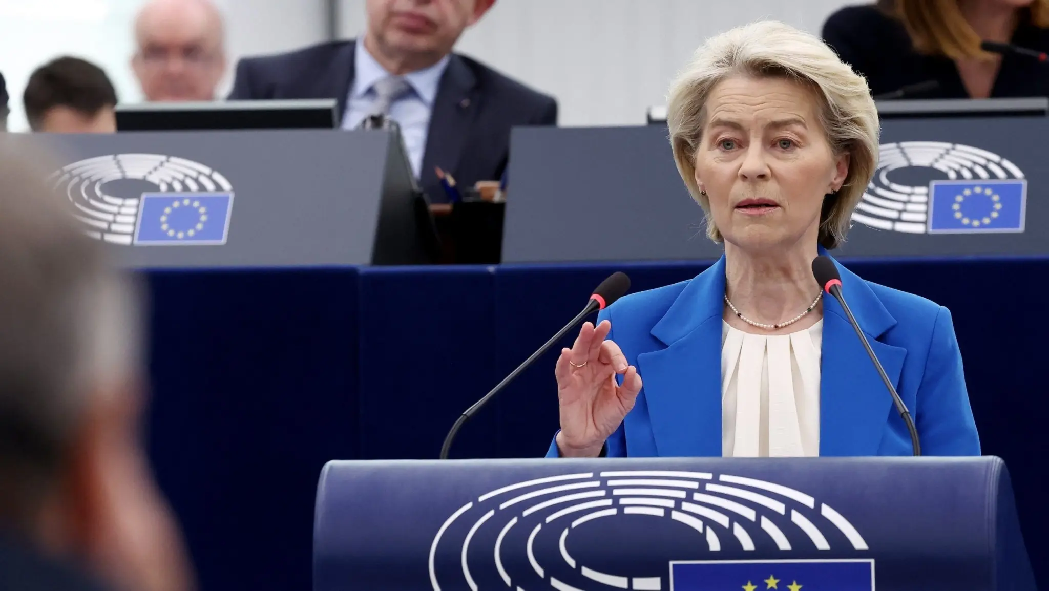 Φον ντερ Λάιεν: Η ΕΕ έτοιμη να απαντήσει δυναμικά στους δασμούς Τραμπ για τη Γροιλανδία