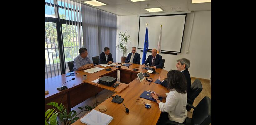 Έπεσαν οι υπογραφές – Συμφωνία για μεταφορά υπαλλήλων ΧΑΚ στο Δημόσιο