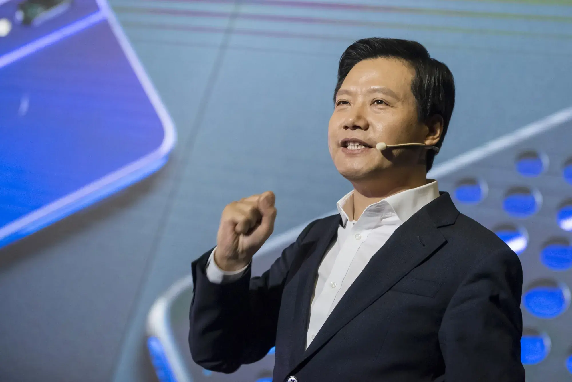 Λέι Τζουν (Xiaomi): Προχωρά σε buyback $12,9 εκατ. – Άλμα 4,4% για τη μετοχή