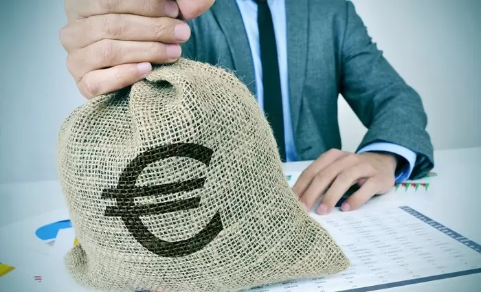 Διπλασιάστηκαν τα έσοδα των τραπεζών από τα επιτόκια - Ξεπέρασαν τα €860 εκατ.