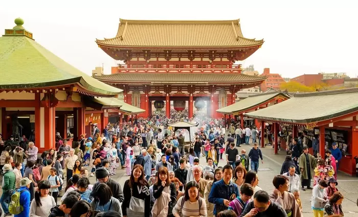 Η Ασία εκπέμπει SOS: O υπερτουρισμός καταστρέφει τα σημαντικότερα μνημεία και αξιοθέατα