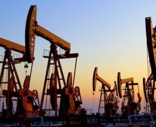 Πετρέλαιο: Υποχωρεί κάτω από τα $106 το Brent μετά το άλμα 6% – Φόβοι για νέα διαταραχή στην προσφορά