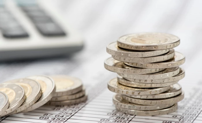 Στο 3,3% του ΑΕΠ το πλεόνασμα και στο 48,5% το δημόσιο χρέος Κύπρου το β' τρίμηνο 2026