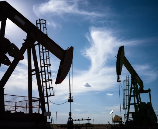Νέος συναγερμός στο Ορμούζ στέλνει ξανά το Brent πάνω από τα $110