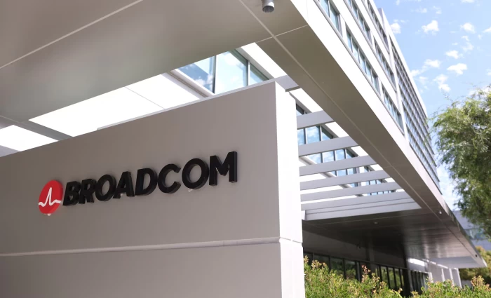 Broadcom: Στήνει χρηματοδότηση $60 δισ. για τα chips της Anthropic
