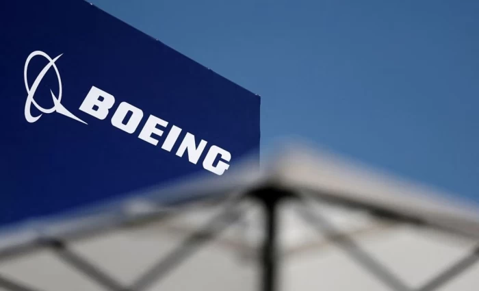 Boeing: Περιορίζει τις ζημίες στο γ΄ τρίμηνο, άλμα πωλήσεων στον τομέα άμυνας