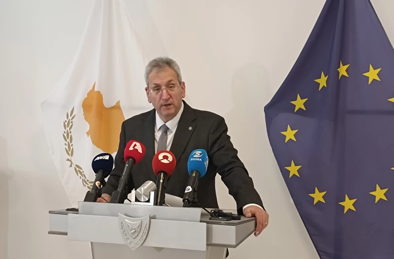Ακόμη στη ΝΥ το νομοσχέδιο για συνταξιοδοτικό – Παραδοχή ΥΠΕΡΓ ότι λιγοστεύει ο χρόνος