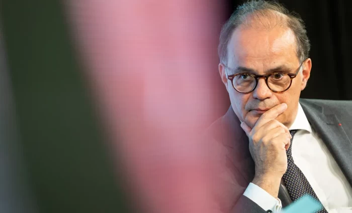 Γαλλία: «Όχι» Μουλέν σε παρέμβαση της ΕΚΤ για τα ομόλογα