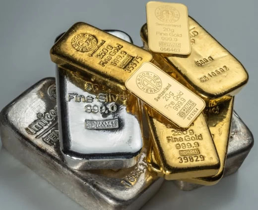 Σε ελεύθερη πτώση χρυσός, ασήμι και πλατίνα – Κάτω από τα $4.200 το κίτρινο μέταλλο