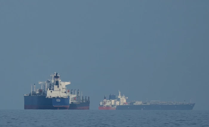 Ιράν: «Διόδια» 2 εκατ. δολαρίων στα τάνκερ – Σφίγγει τον έλεγχο στα Στενά του Ορμούζ