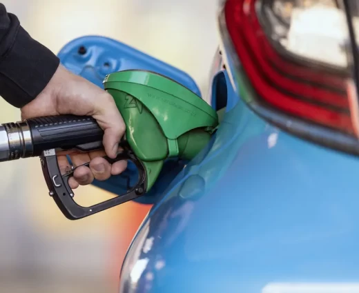 Νορβηγία: Μειώνει προσωρινά τον φόρο στα καύσιμα λόγω του πολέμου στη Μέση Ανατολή