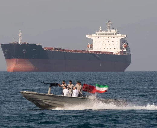 Νέα προειδοποίηση για εκτίναξη του πετρελαίου έως και τα $200 αν παραμείνει κλειστό το Ορμούζ