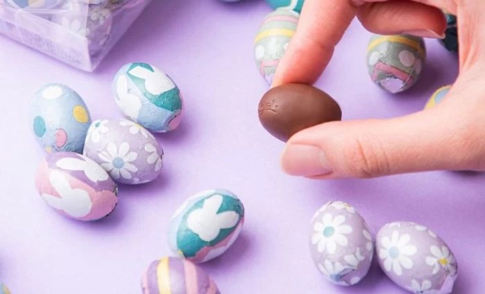 Γιατί οι τιμές της σοκολάτας δεν πέφτουν παρά την πτώση του κακάο