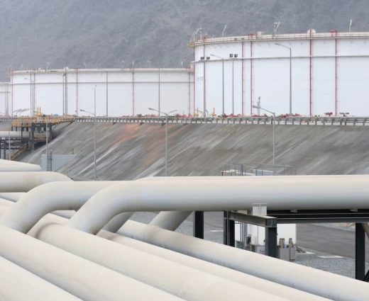 Σχέδια-μαμούθ για παράκαμψη του Ορμούζ με νέους αγωγούς και εναλλακτικές διαδρομές πετρελαίου