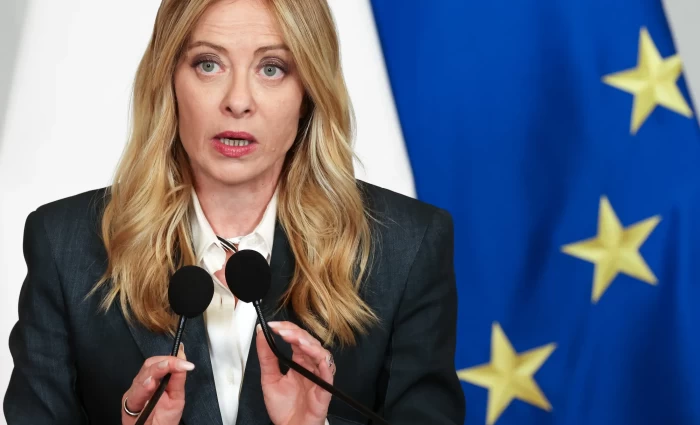 Μελόνι προς CEO της Terna: Ή την προεδρία της Eni ή αποχώρηση με €7,3 εκατ.