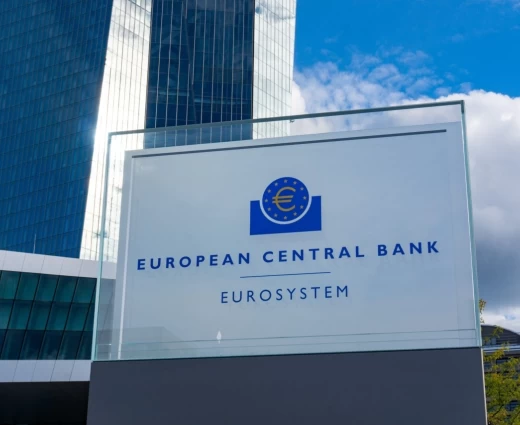 ΕΚΤ: «Σήμα» στις τράπεζες για χρήση των τακτικών δανείων καθώς η ρευστότητα στερεύει